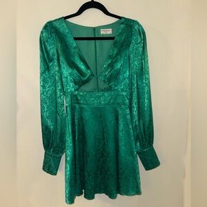 XS Seven Wonders Long Sleeve Green Satin Mini Dress